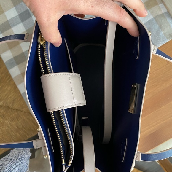 Kate Spade Purse - Picture 2 of 2